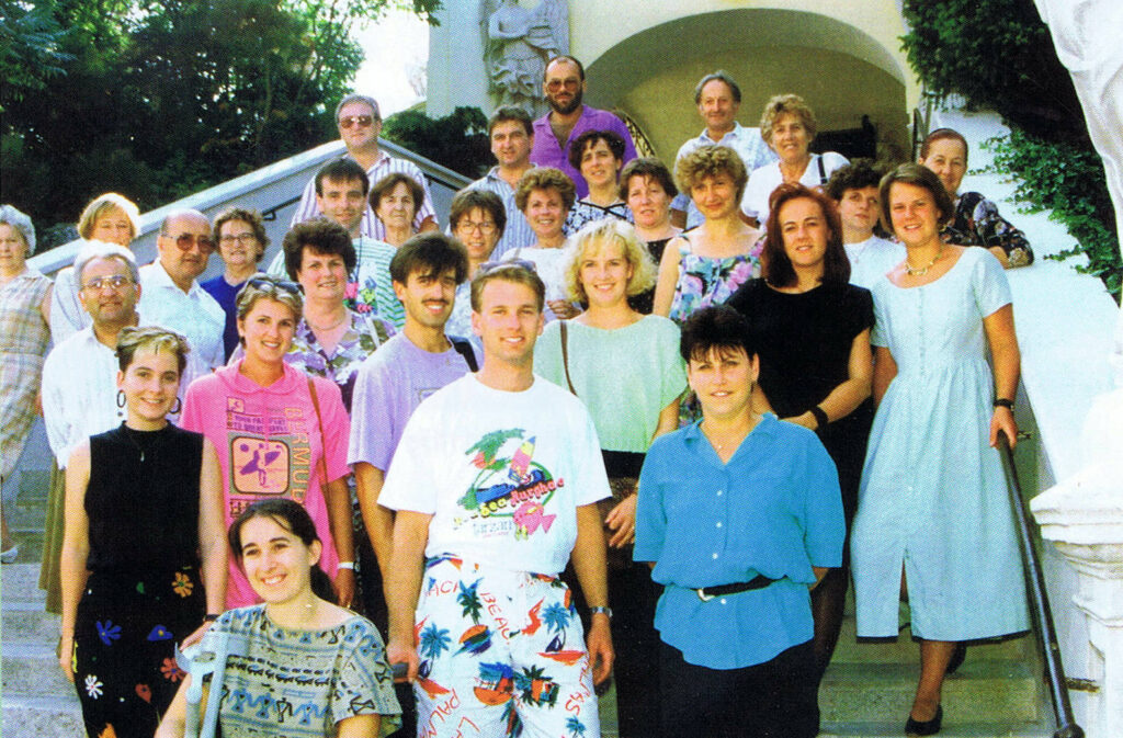 Sängerausflug 1990 – Vor der Haydn-Kirche Eisenstadt