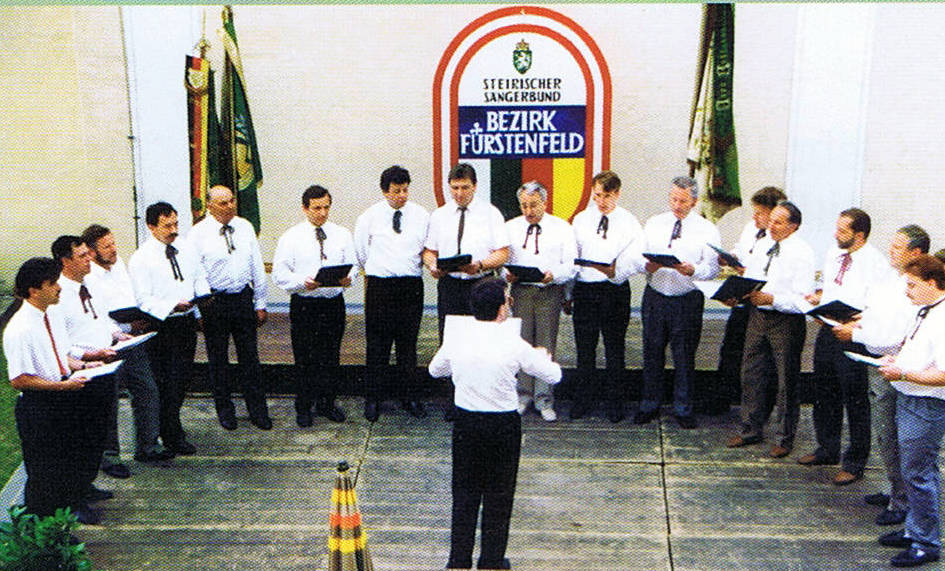 Männerchor: „Fallt die Zeit wia Hammer" Chorleitung: HL Josef Wachtler (1991)